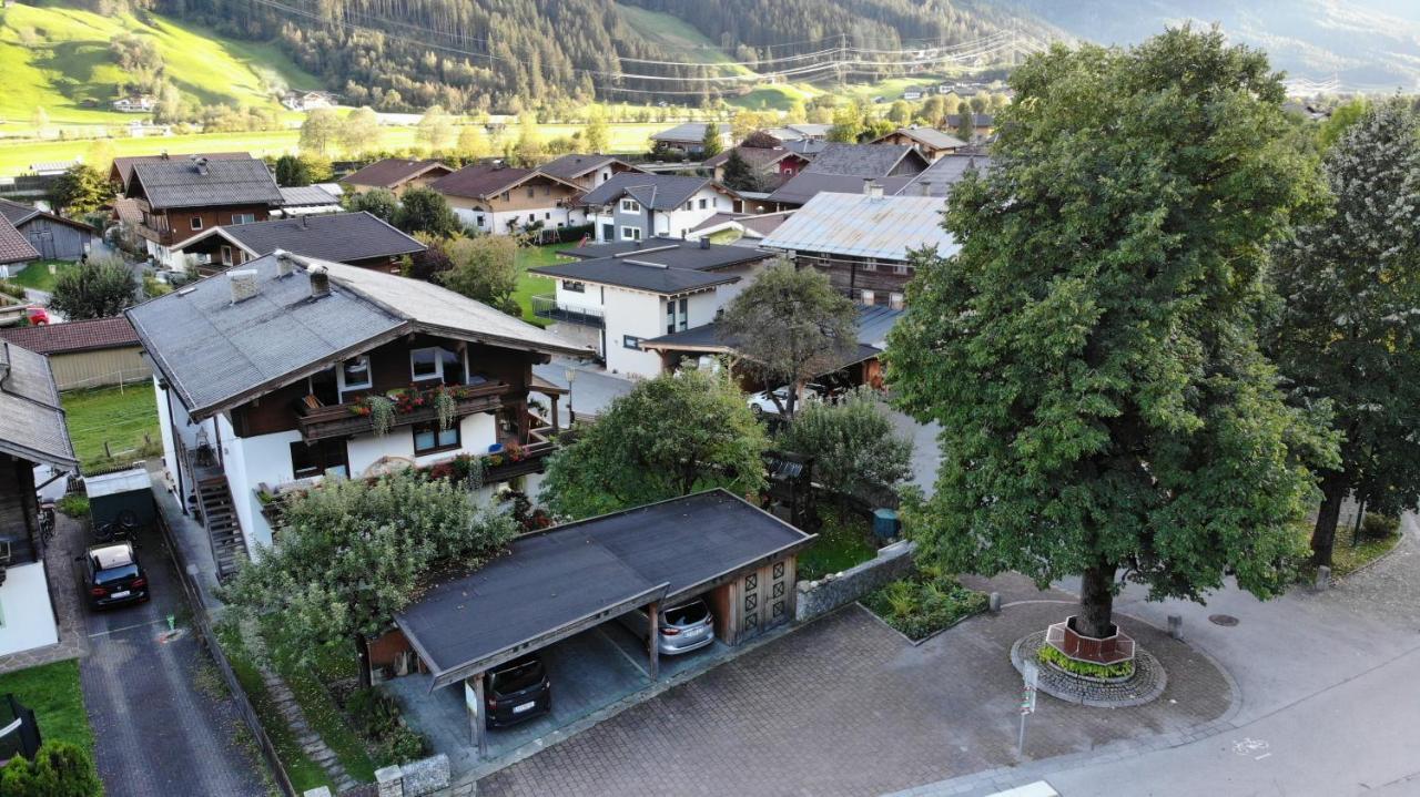 Haus Hofer Apartment Bramberg am Wildkogel Exterior foto